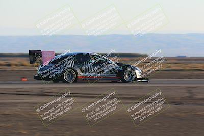 media/Nov-13-2022-GTA Finals Buttonwillow (Sun) [[d9378ae8d1]]/Group 1/Sunset (355pm)/